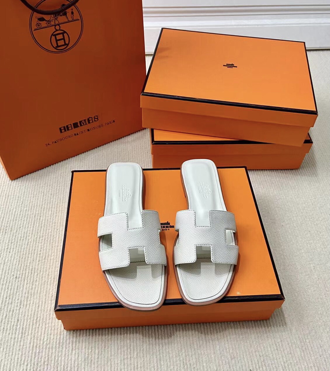 에르메스 올수공 오란 슬리퍼 샌들 앱송 103